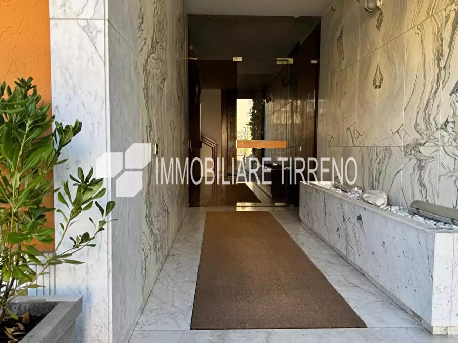 Immagine 4 di Appartamento in vendita  a Massa