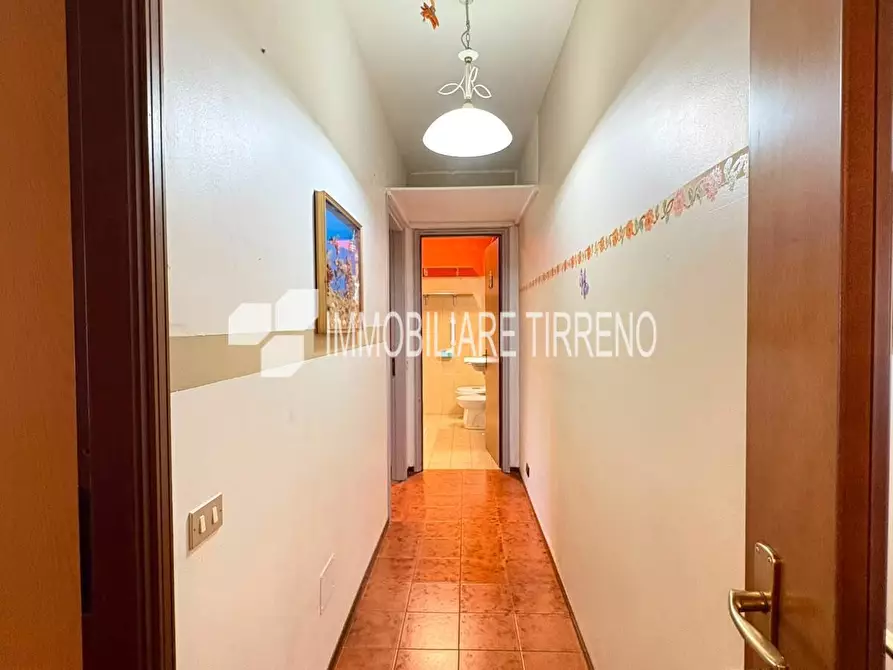 Immagine 10 di Appartamento in vendita  a Massa