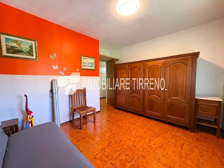 Immagine 12 di Appartamento in vendita  a Massa