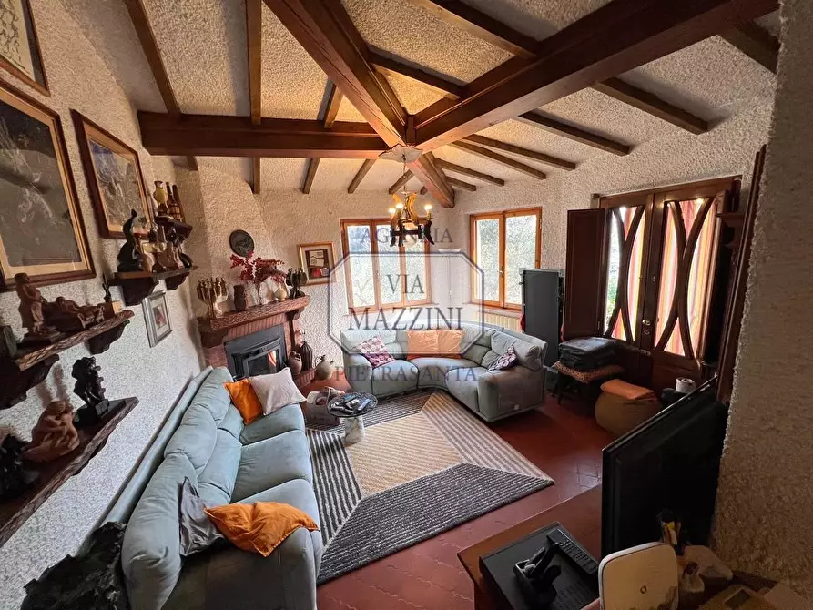 Immagine 9 di Casa bifamiliare in vendita  a Pietrasanta