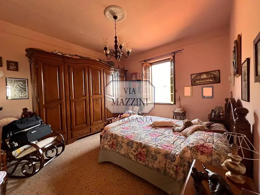 Immagine 13 di Casa bifamiliare in vendita  a Pietrasanta