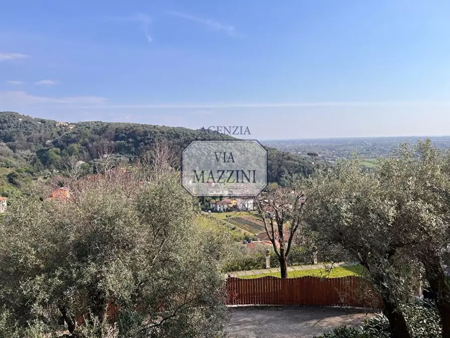 Immagine 23 di Casa bifamiliare in vendita  a Pietrasanta