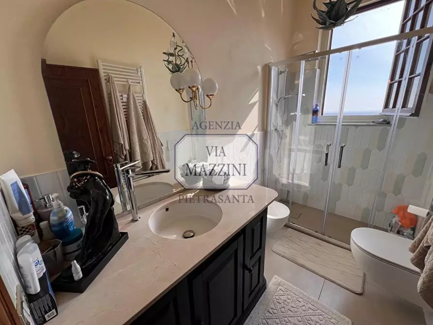 Immagine 16 di Casa bifamiliare in vendita  a Pietrasanta