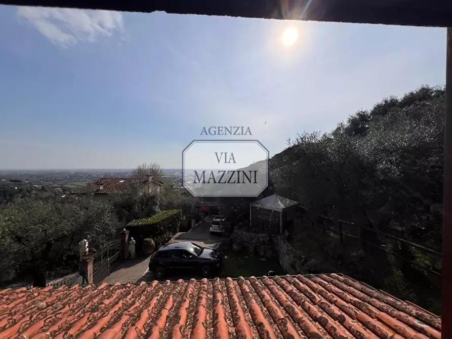 Immagine 22 di Casa bifamiliare in vendita  a Pietrasanta