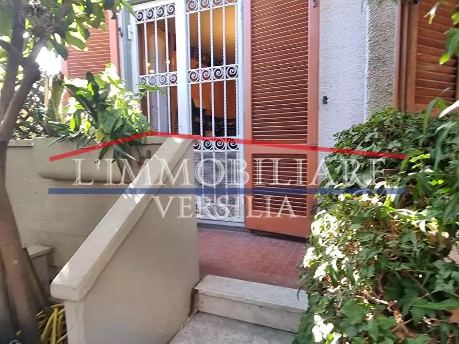 Immagine 34 di Villetta a schiera in vendita  a Massa