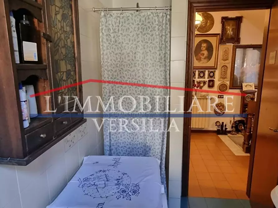 Immagine 23 di Villetta a schiera in vendita  a Massa