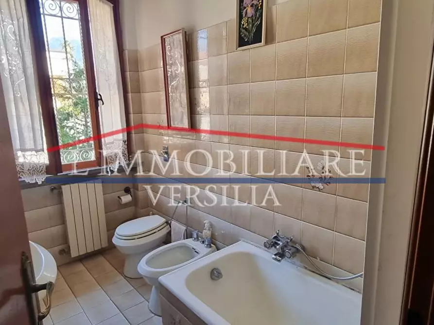 Immagine 20 di Villetta a schiera in vendita  a Massa