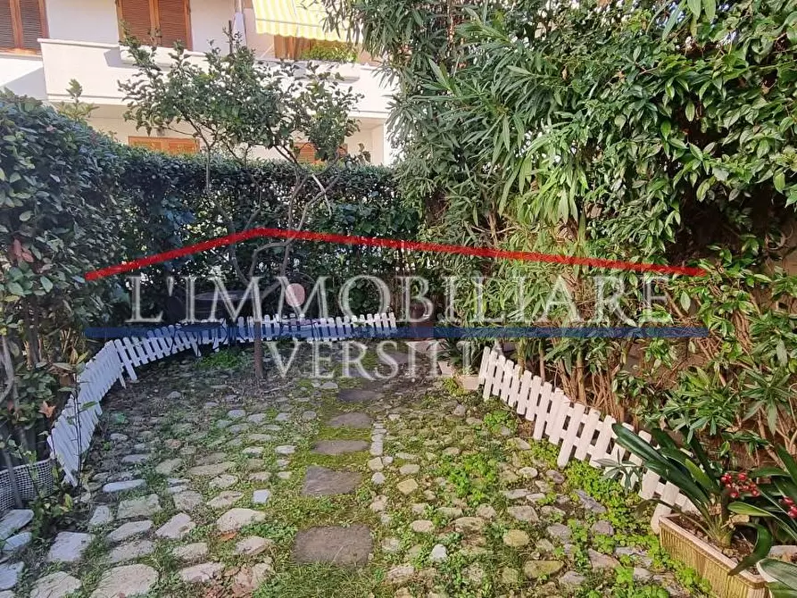Immagine 32 di Villetta a schiera in vendita  a Massa