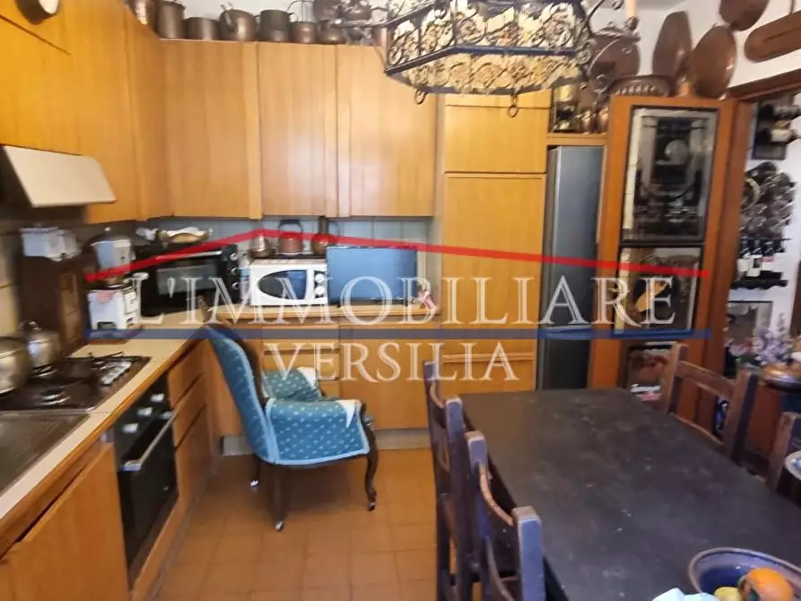Immagine 8 di Villetta a schiera in vendita  a Massa