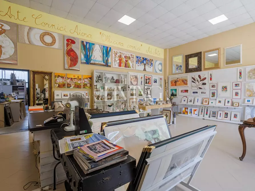 Immagine 8 di Laboratorio in vendita  a Gallicano