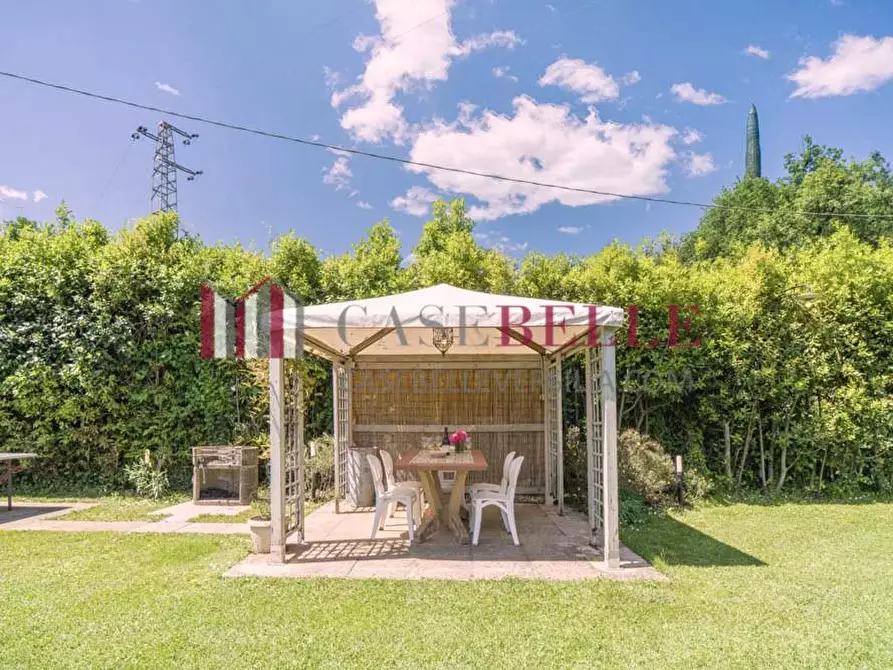 Immagine 35 di Villa in vendita  a Camaiore