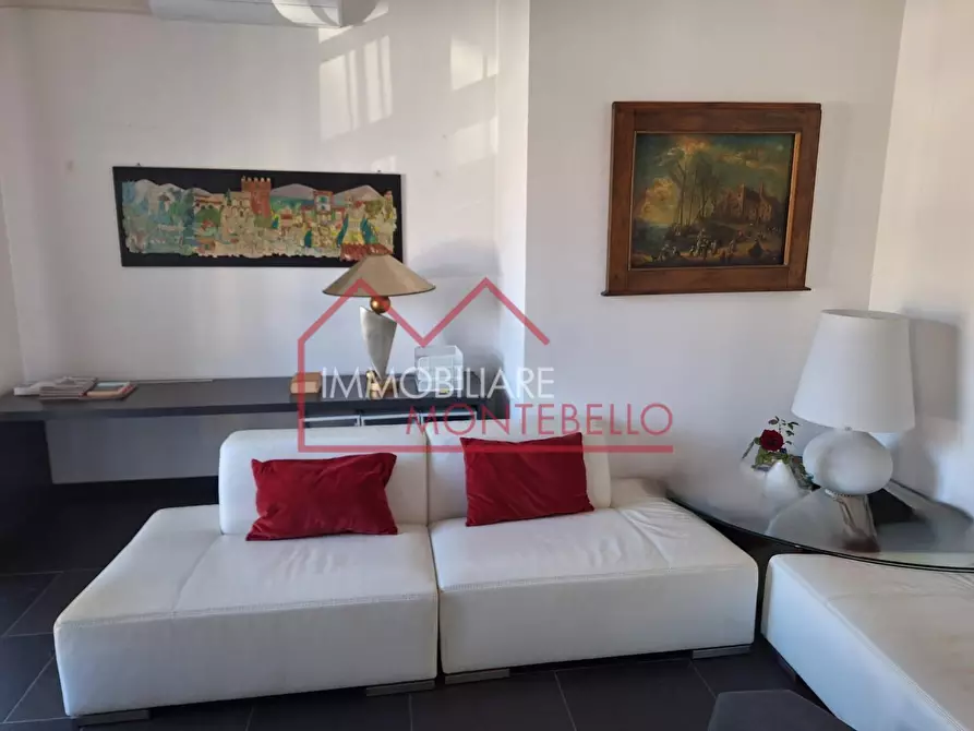 Immagine 7 di Appartamento in vendita  a Viareggio