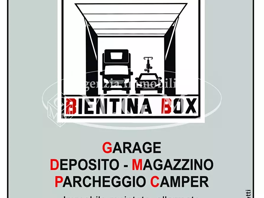 Immagine 5 di Garage in vendita  a Bientina