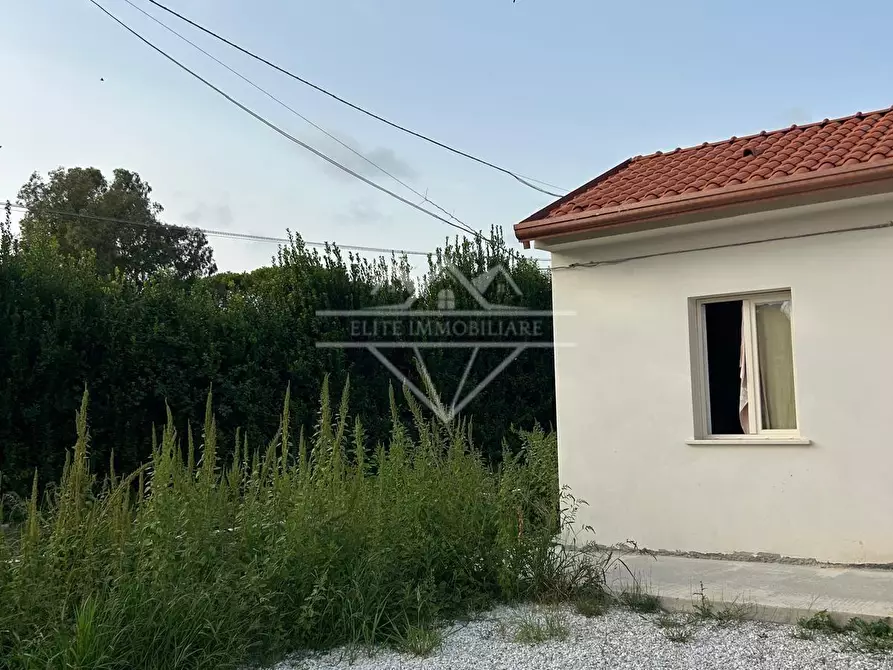 Immagine 13 di Casa bifamiliare in vendita  a Carrara