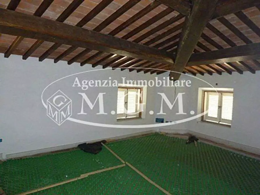 Immagine 34 di Villa in vendita  a Santa Maria A Monte