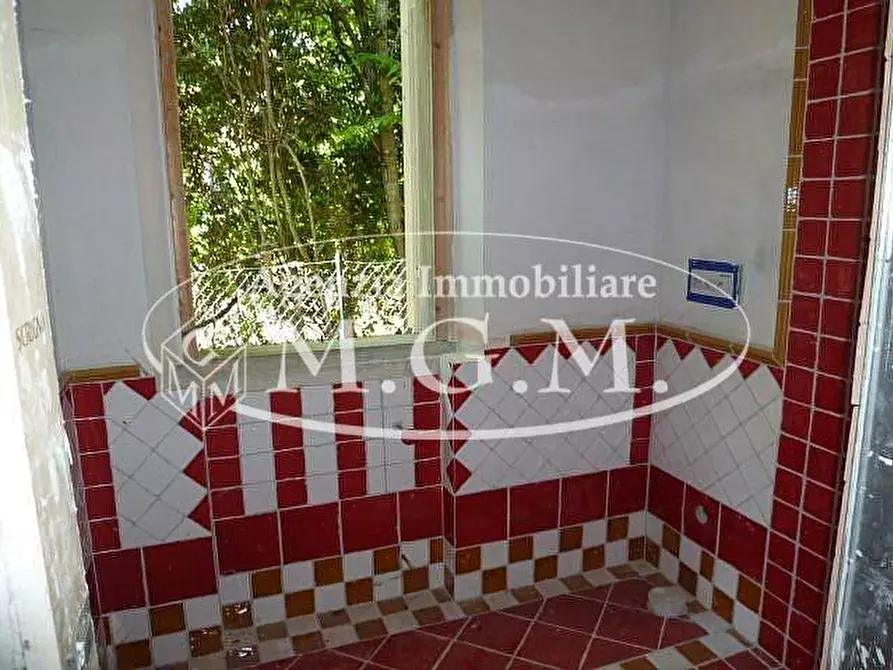 Immagine 14 di Villa in vendita  a Santa Maria A Monte