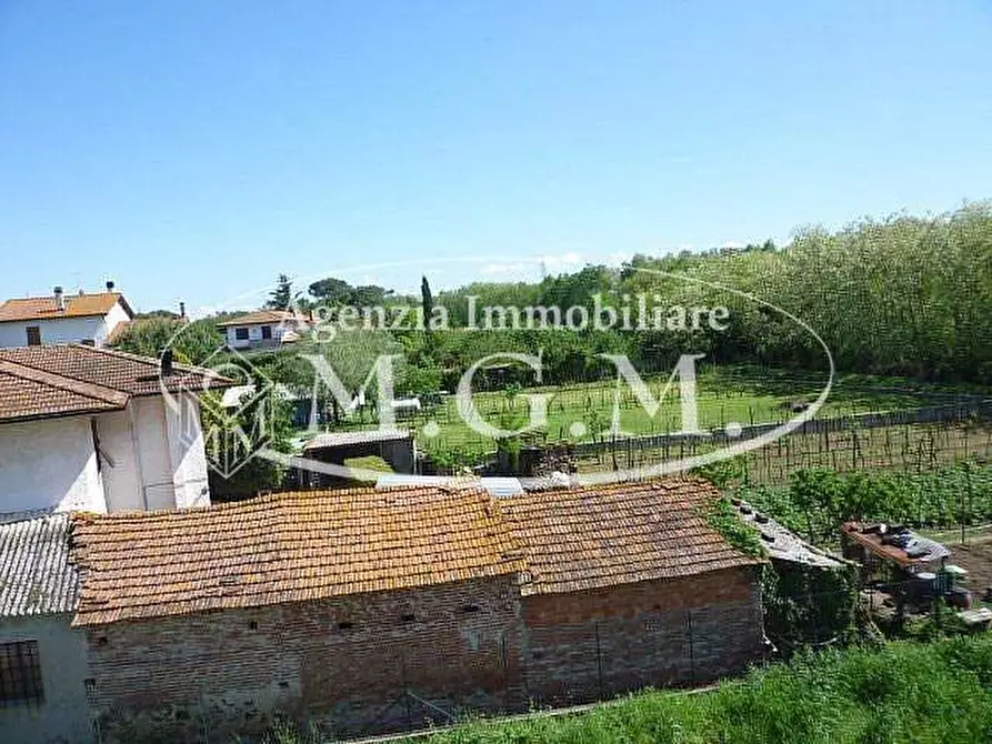 Immagine 37 di Villa in vendita  a Santa Maria A Monte