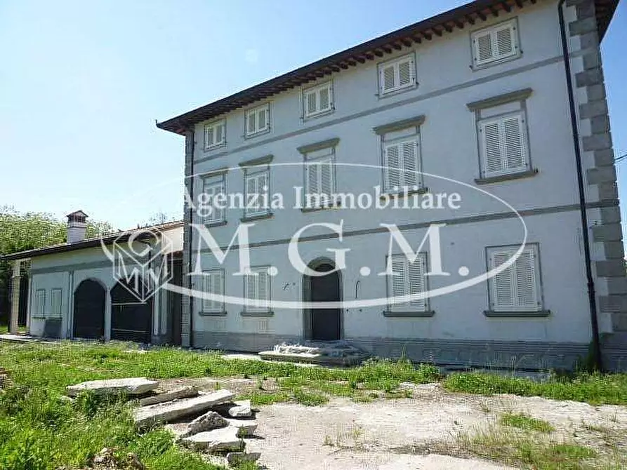 Immagine 49 di Villa in vendita  a Santa Maria A Monte