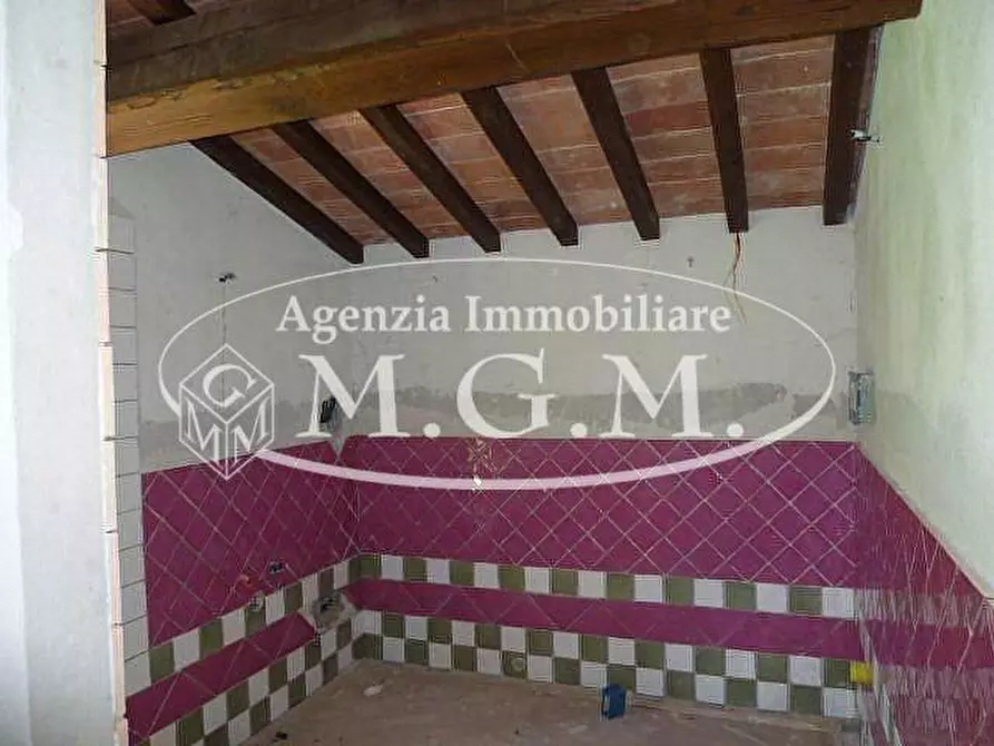 Immagine 8 di Villa in vendita  a Santa Maria A Monte