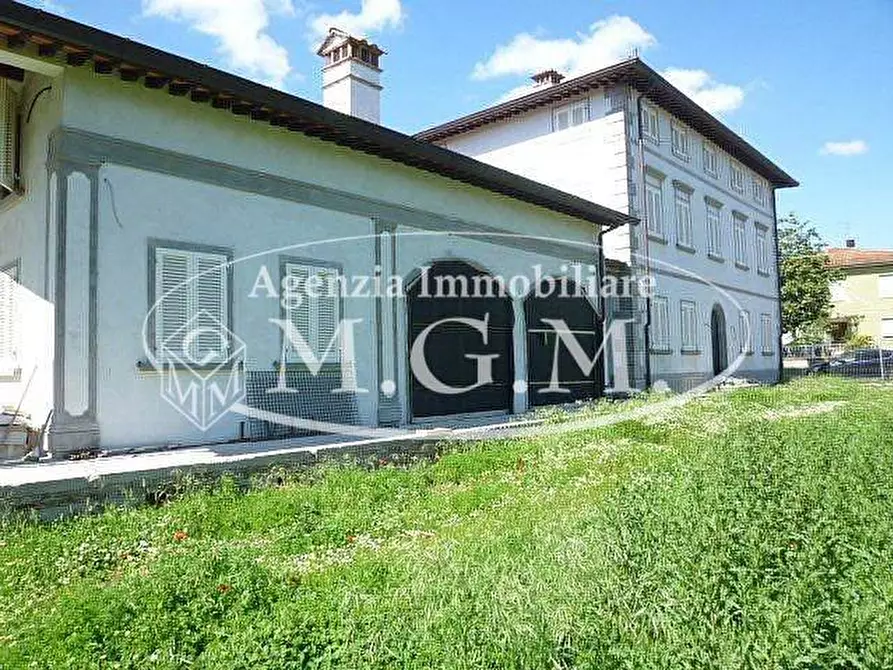 Immagine 45 di Villa in vendita  a Santa Maria A Monte