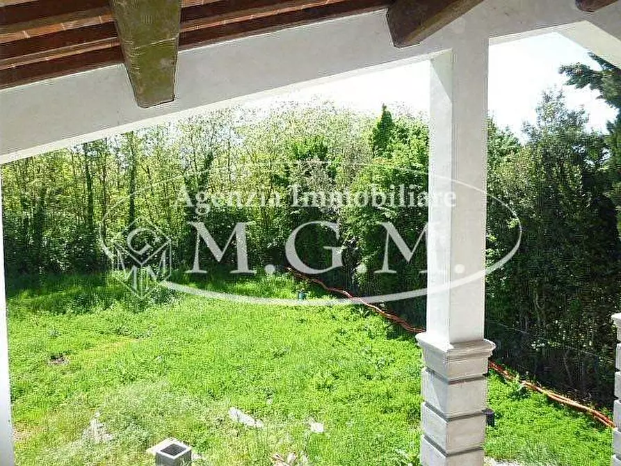 Immagine 6 di Villa in vendita  a Santa Maria A Monte