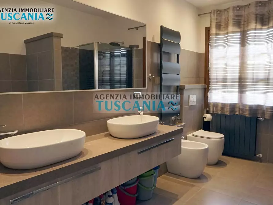 Immagine 24 di Villa in vendita  a Monteverdi Marittimo