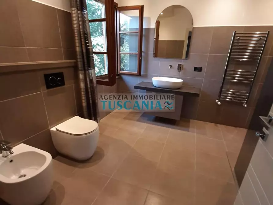 Immagine 35 di Villa in vendita  a Monteverdi Marittimo