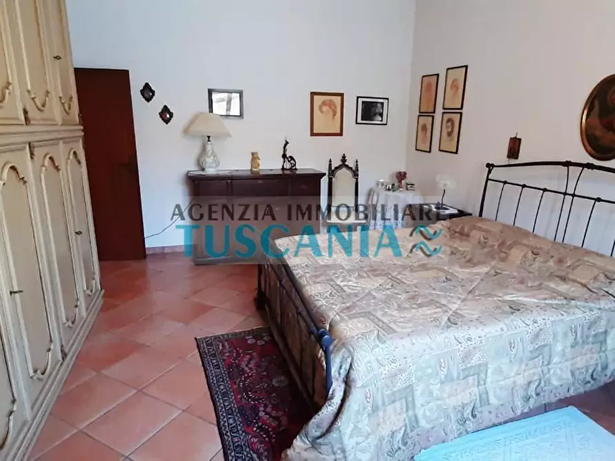Immagine 15 di Villa in vendita  a Cecina