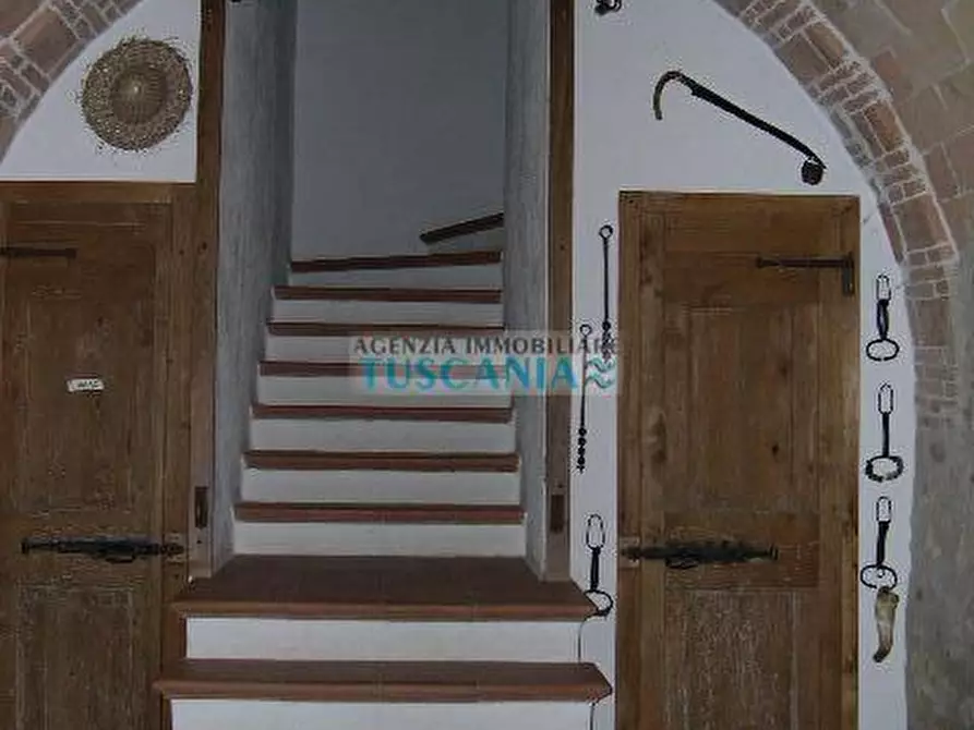 Immagine 9 di Casa colonica in vendita  a Pomarance