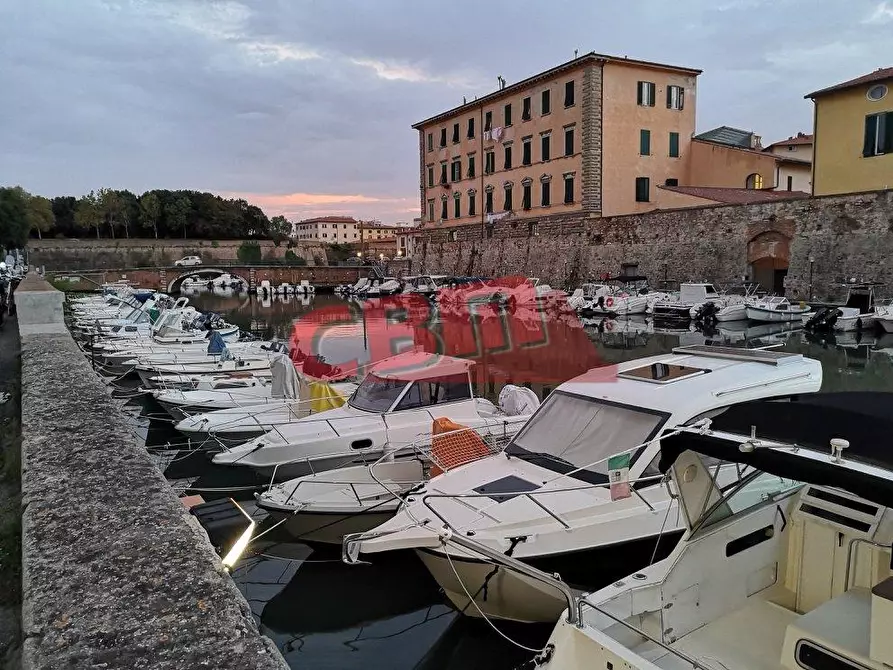 Immagine 22 di Appartamento in vendita  a Livorno