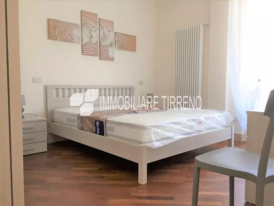 Immagine 8 di Appartamento in affitto  a Massa