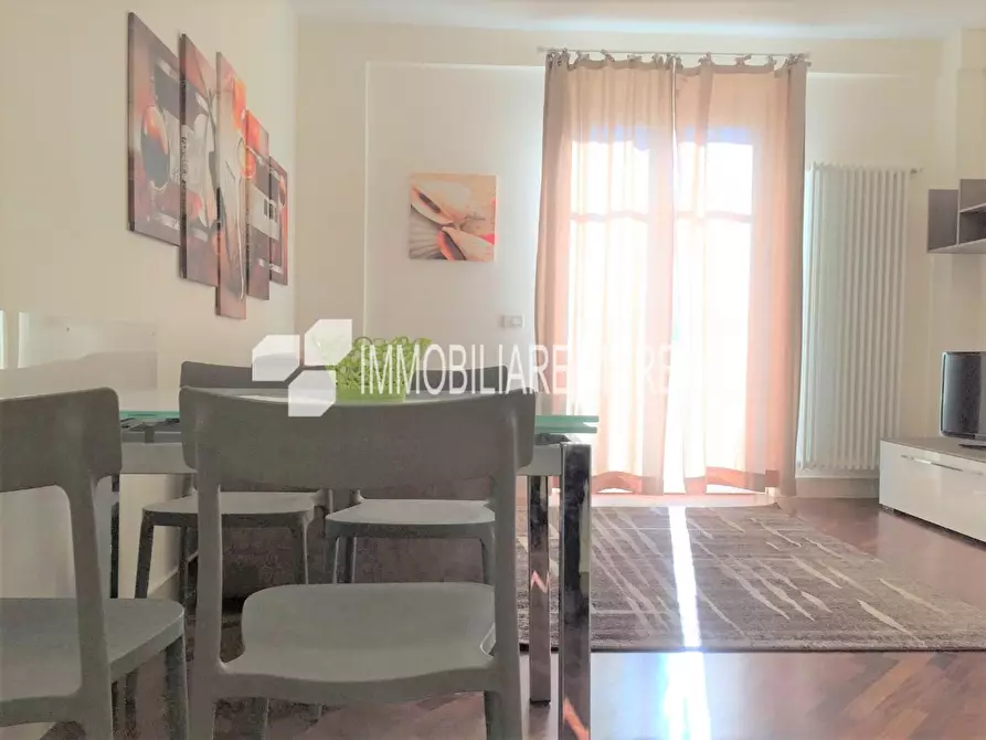 Immagine 4 di Appartamento in affitto  a Massa