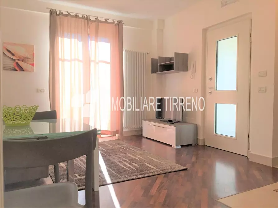 Immagine 5 di Appartamento in affitto  a Massa