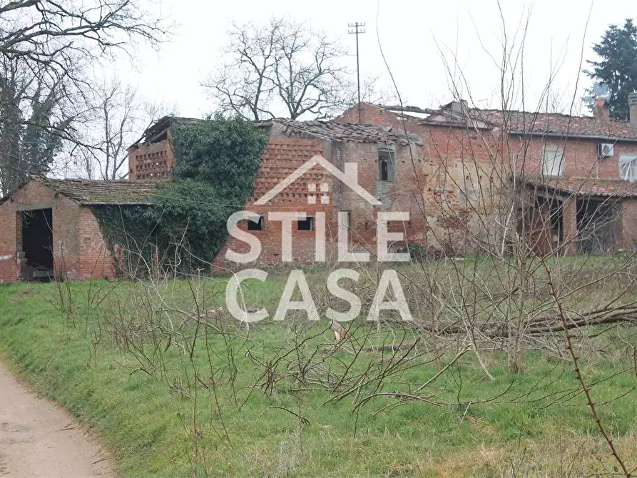 Immagine 1 di Casa colonica in vendita  a Castelfranco Di Sotto