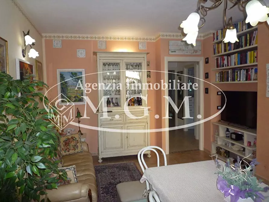 Immagine 2 di Appartamento in vendita  a Santa Maria A Monte