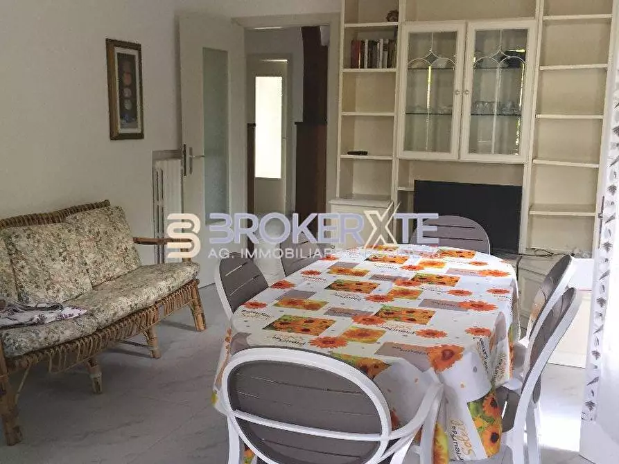 Immagine 10 di Casa semindipendente in affitto  a Massa