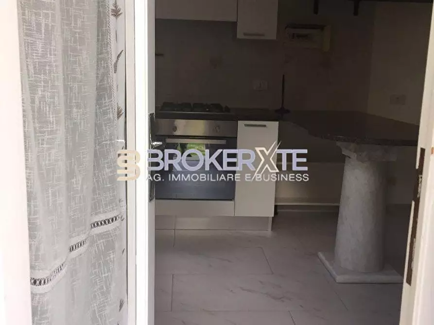 Immagine 9 di Casa semindipendente in affitto  a Massa