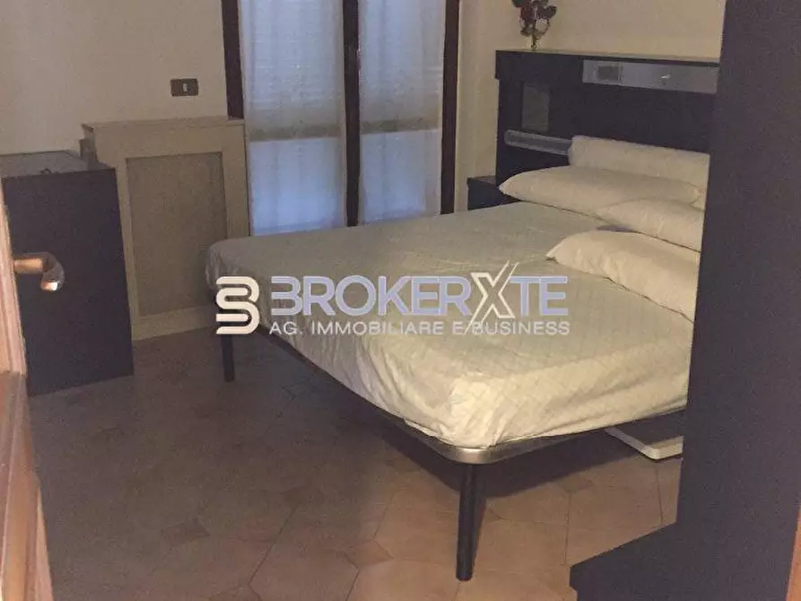 Immagine 12 di Casa indipendente in affitto  a Carrara