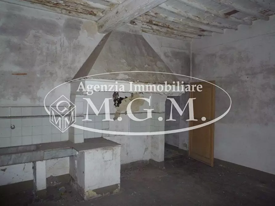 Immagine 10 di Palazzo in vendita  a Santa Croce Sull'arno