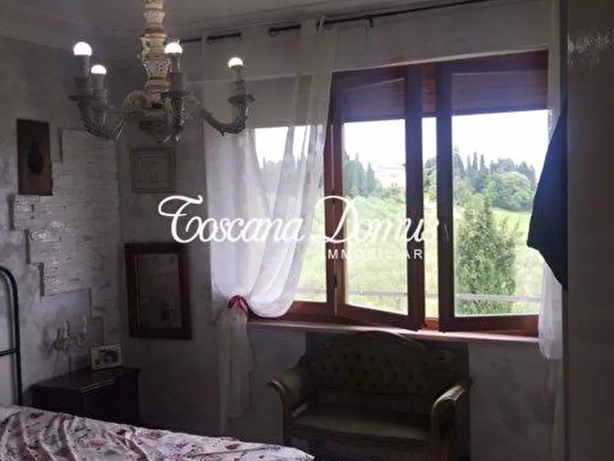 Immagine 5 di Appartamento in vendita  a Siena