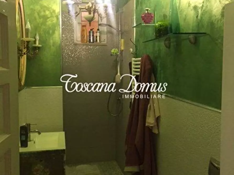 Immagine 9 di Appartamento in vendita  a Siena