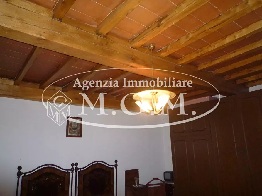 Immagine 13 di Casa indipendente in vendita  a Santa Maria A Monte