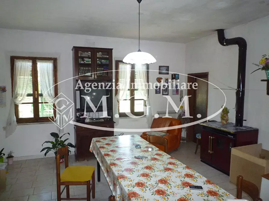 Immagine 5 di Casa indipendente in vendita  a Santa Maria A Monte