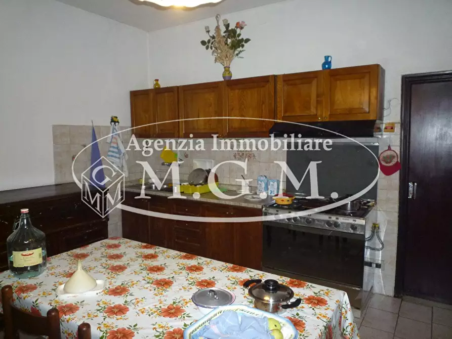 Immagine 2 di Casa indipendente in vendita  a Santa Maria A Monte