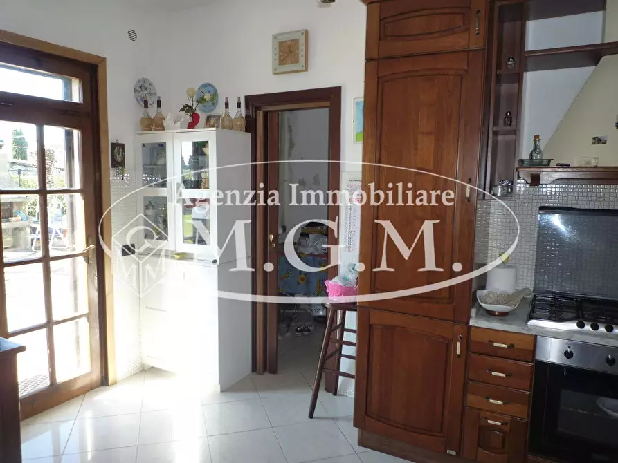 Immagine 1 di Casa indipendente in vendita  a Santa Maria A Monte