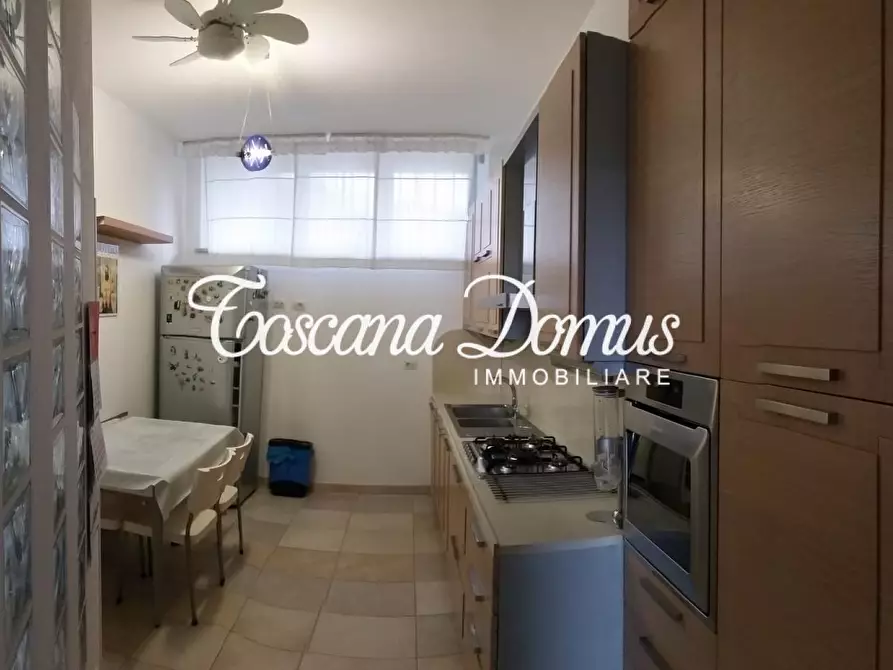 Immagine 2 di Appartamento in vendita  a Siena