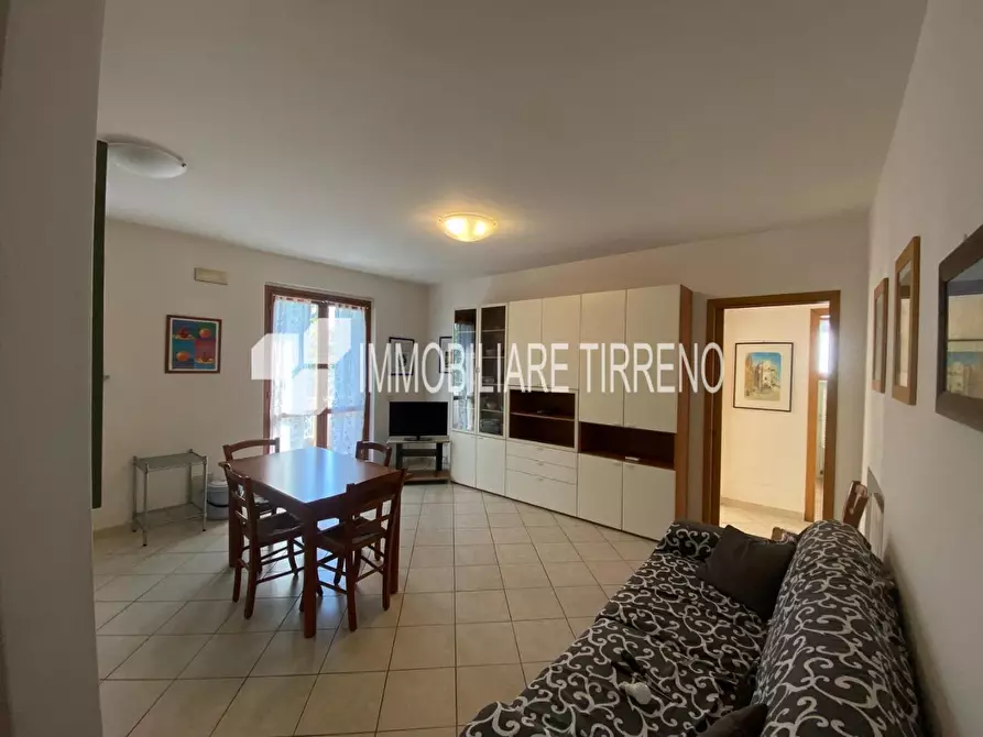 Immagine 10 di Appartamento in affitto  a Massa