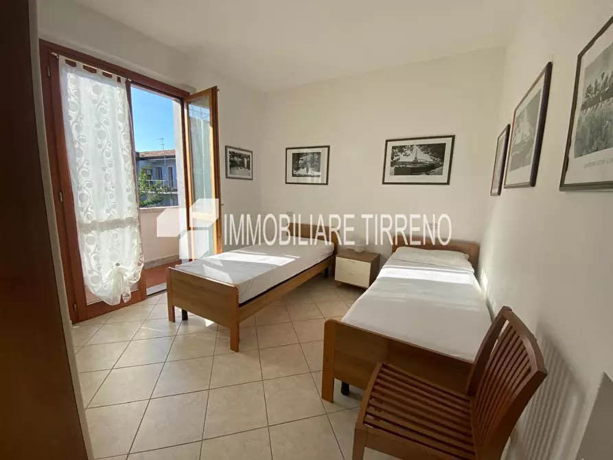 Immagine 9 di Appartamento in affitto  a Massa