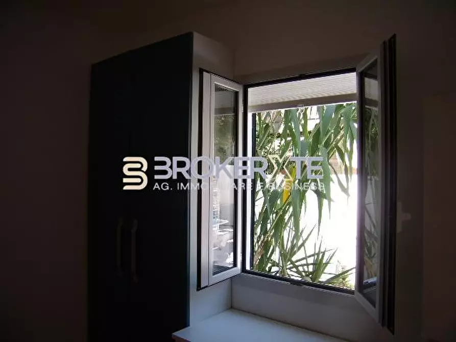 Immagine 20 di Casa semindipendente in vendita  a Carrara