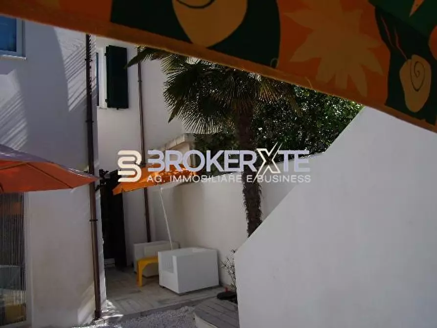 Immagine 27 di Casa semindipendente in vendita  a Carrara